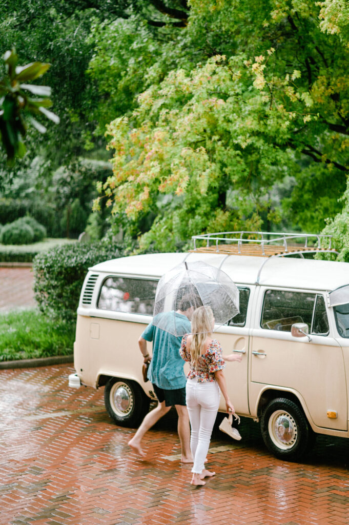 Photo Booth Bus with people entering